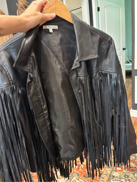 Jackets & Blazers - Women's Black Leather Fringe Jacket